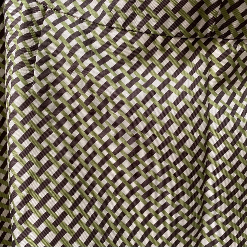 Green basket weave pattern print silk skirt - Picture 6 of 8